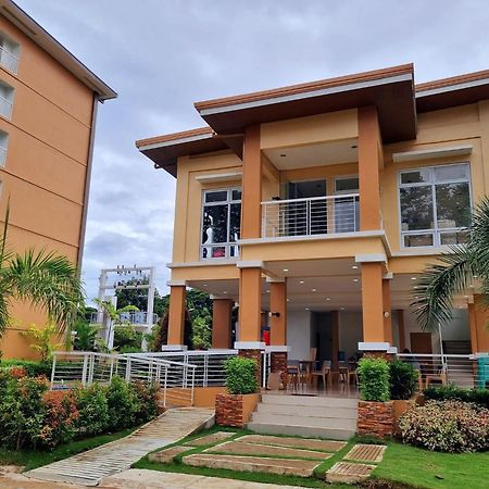Condo In Camella Manors In Puerto Princesa Exteriör bild