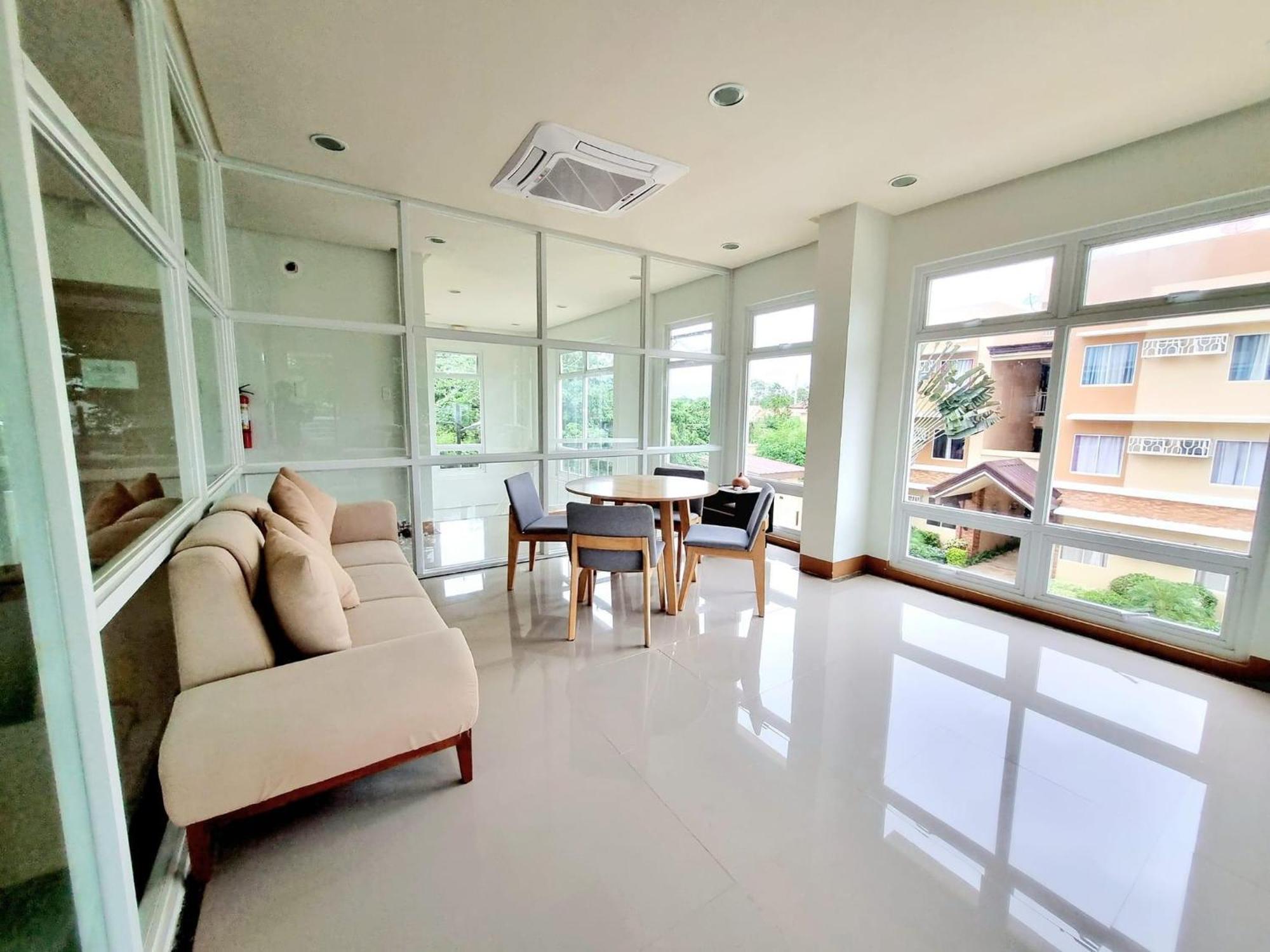 Condo In Camella Manors In Puerto Princesa Exteriör bild
