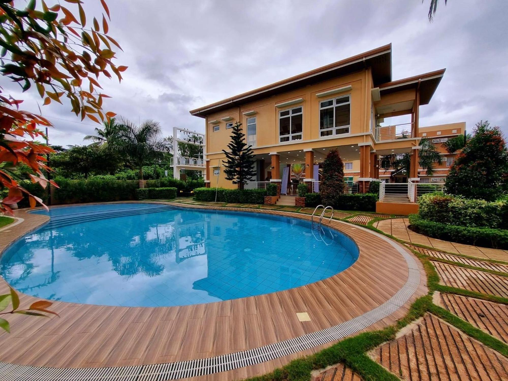 Condo In Camella Manors In Puerto Princesa Exteriör bild